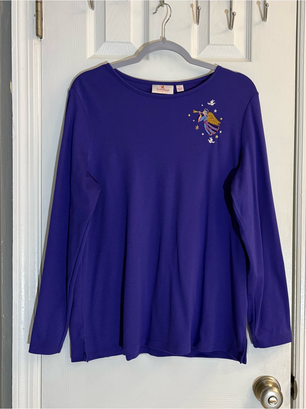 Quacker Factory by Jeanne Bice Embroidered Angel Long Sleeve Top Size L.